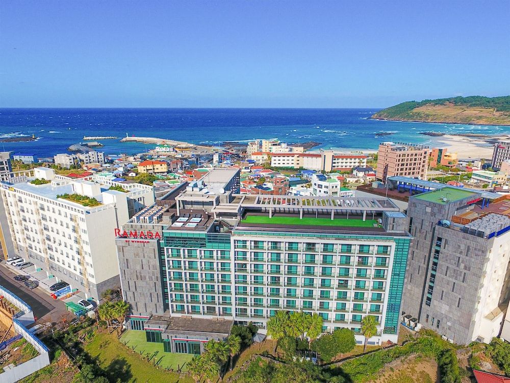 Ramada by Wyndham Jeju Hamdeok 1