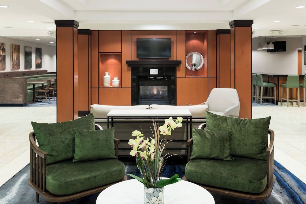 Fairfield Inn & Suites Kansas City Overland Park 2