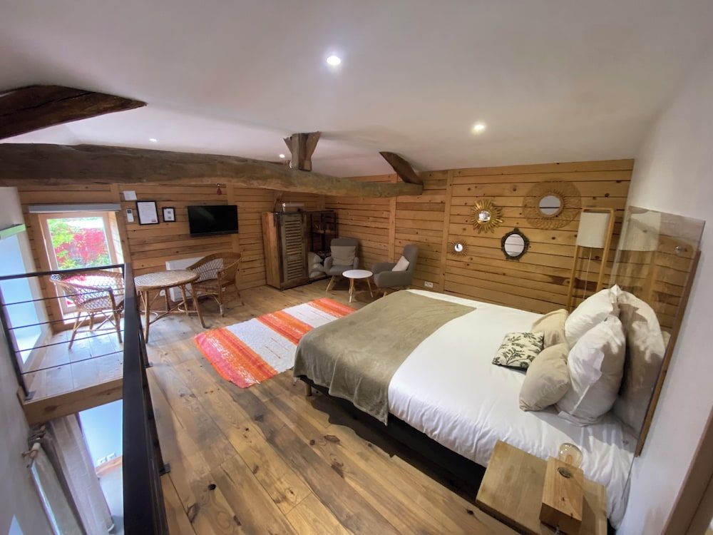 Logis Hôtel O Lodge 1