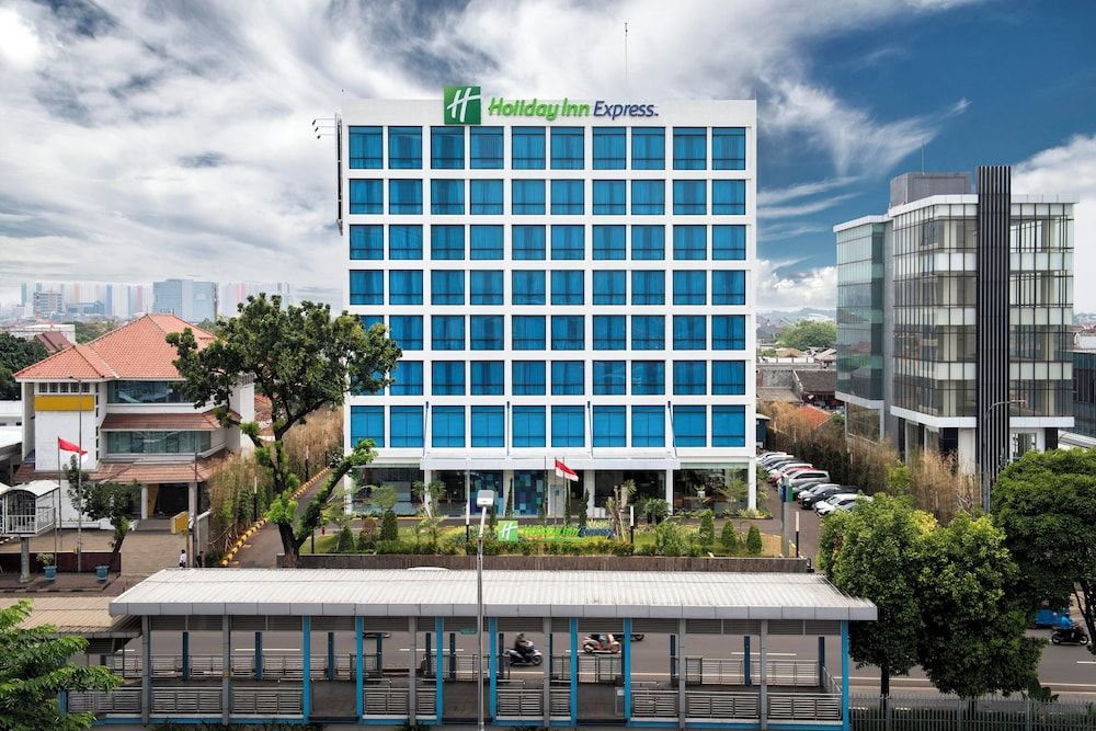 Holiday Inn Express JAKARTA MENTENG by IHG 1