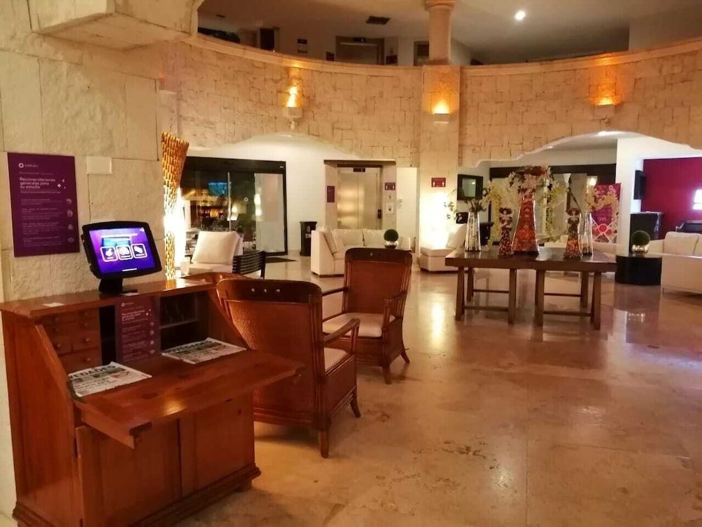 Adhara Hacienda Cancun 2