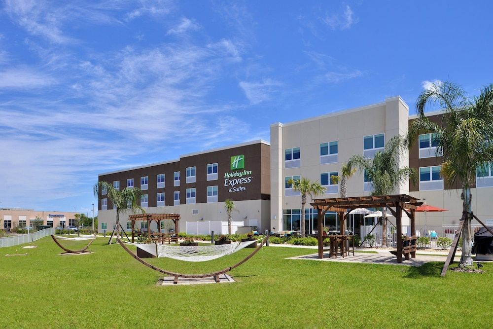 Holiday Inn Express & Suites TRINITY by IHG 1