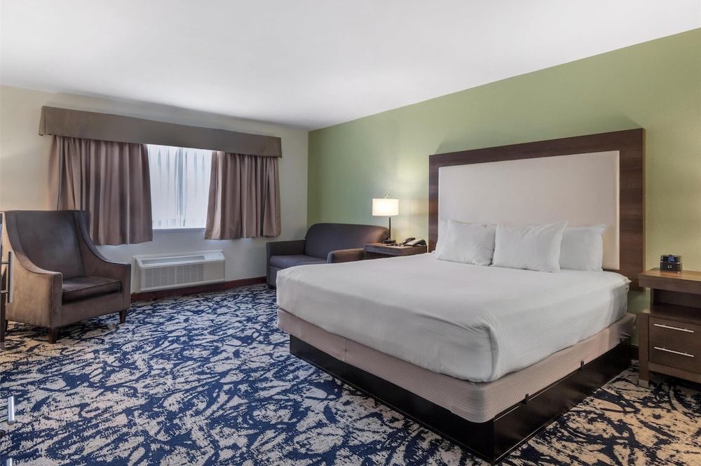 Best Western West Greenwich Inn 1
