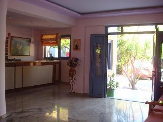 Hotel Coral Matala 2