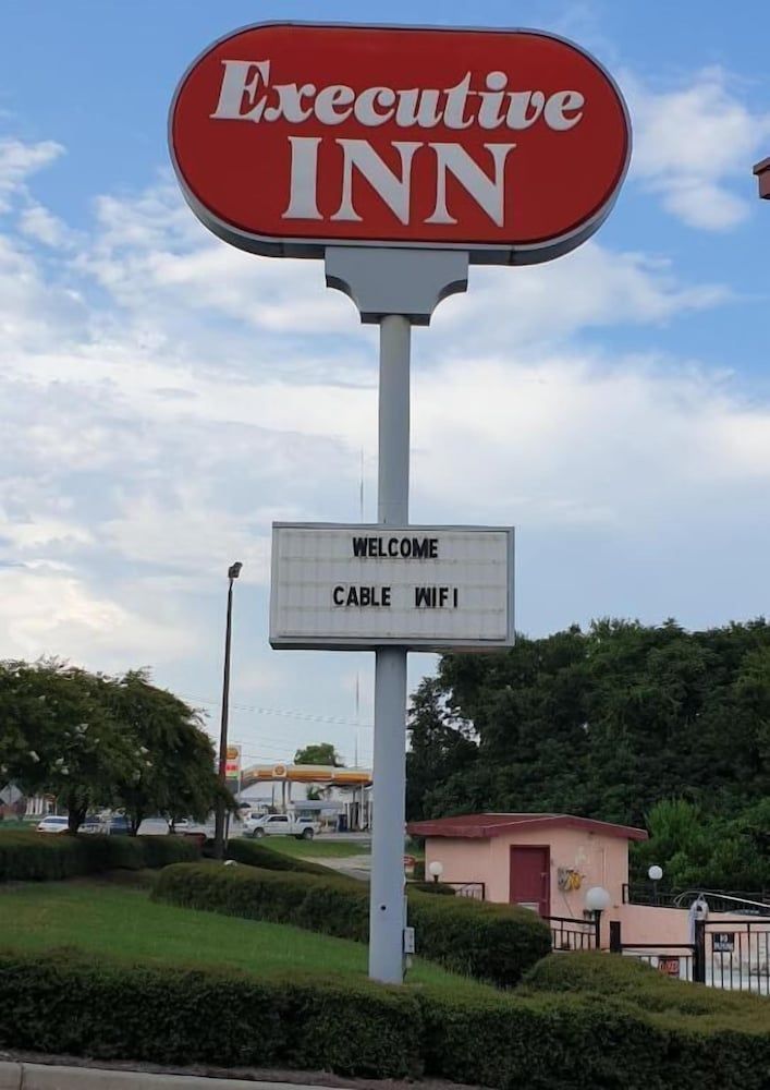 Executive Inn Kershaw 2
