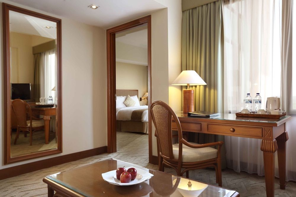Aryaduta Lippo Village 2