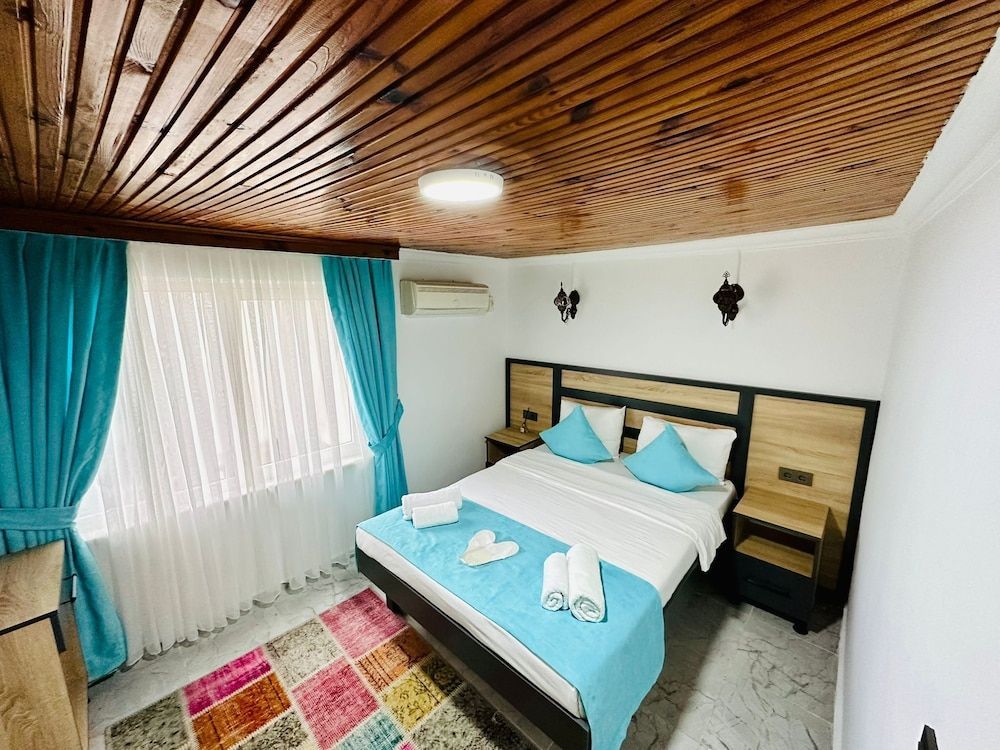 La Maison Bleue 1