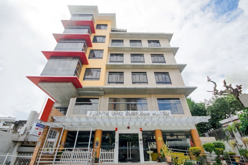 Fuente Oro Business Suites Cebu 1