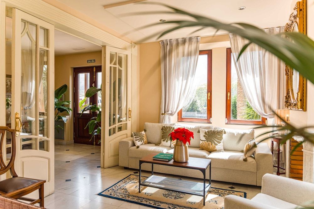 Indiana Boutique Hotel 1
