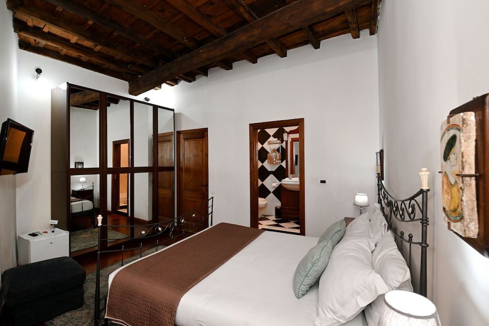 Vicolo dell'Aquila - Residenze Romanae 1