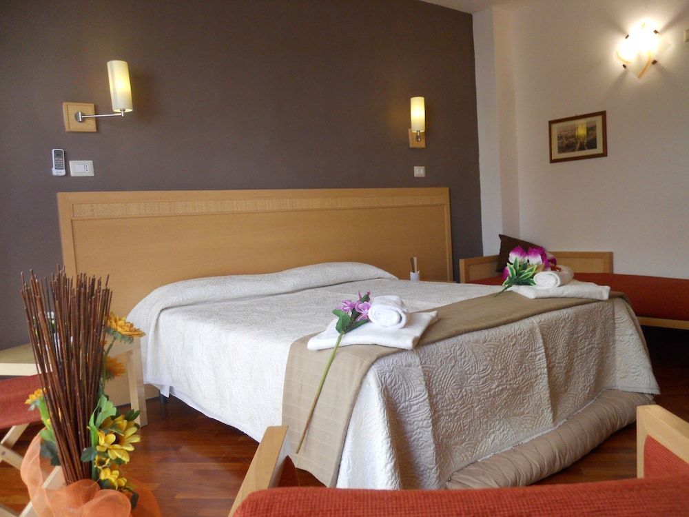 Catania Crossing B&B - Rooms & Comforts 1