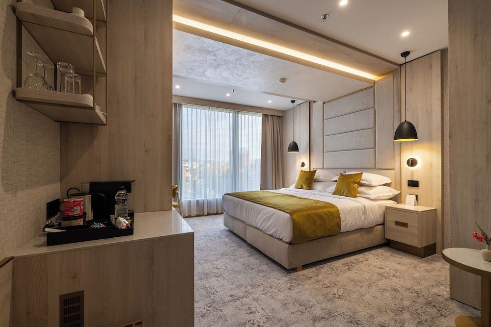 East Plaza Hotel 2