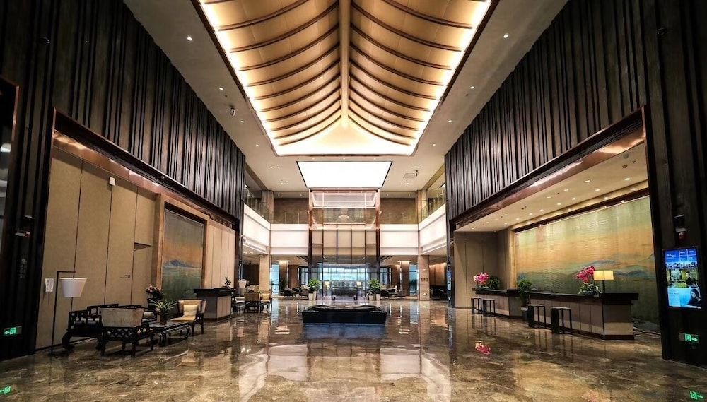 Grand Skylight Int' Hotel Pingshan 2