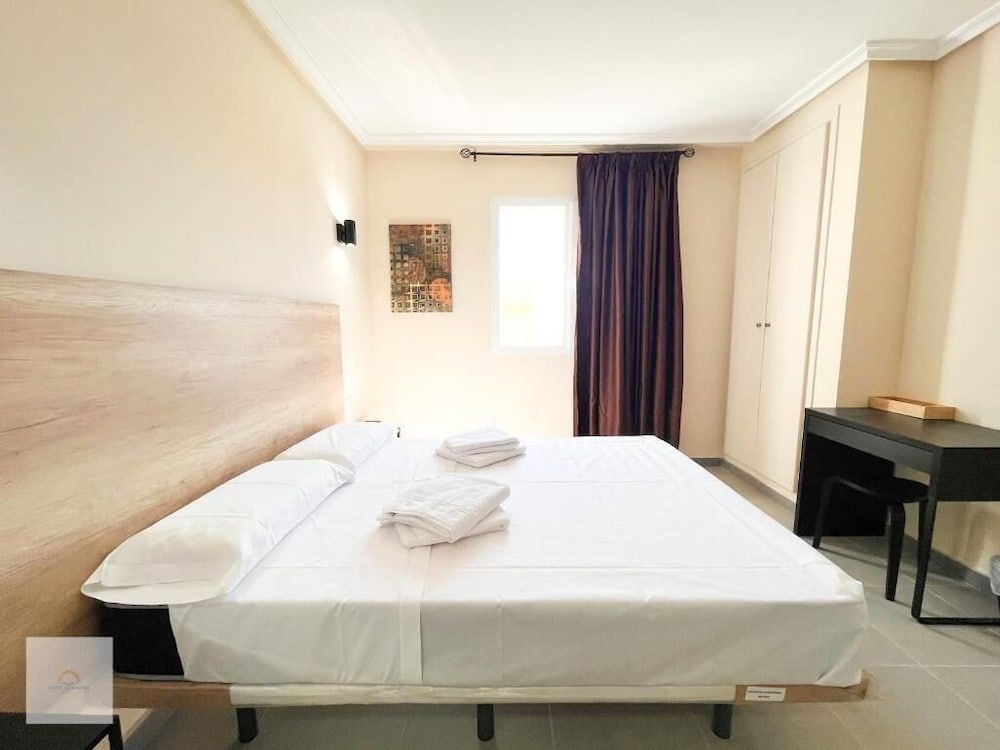 HOTEL LA MARINA 1