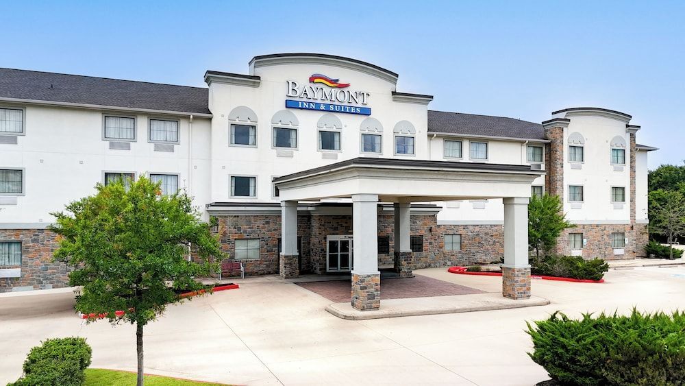 Baymont by Wyndham College Station 1