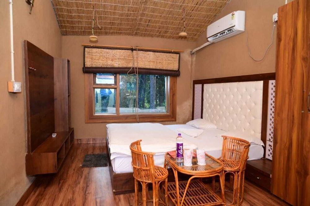 Jungle Resort 1
