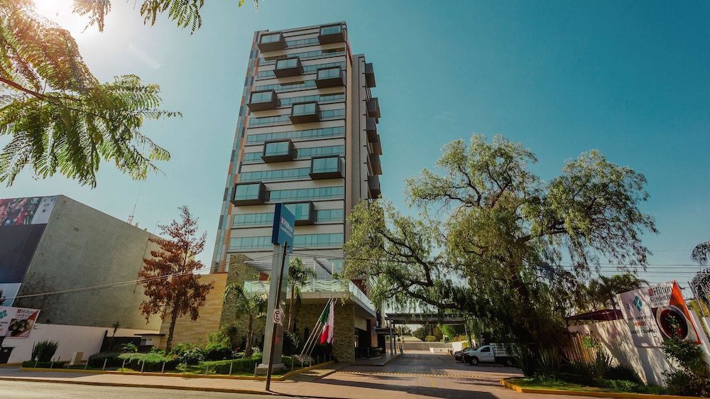 Hilton Garden Inn Leon Poliforum 1