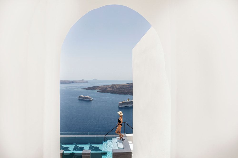CASASUNSHA Hybrid Retreat Santorini 1