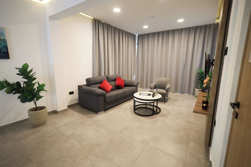 LE BOUQUET LUXURY SUITES 1