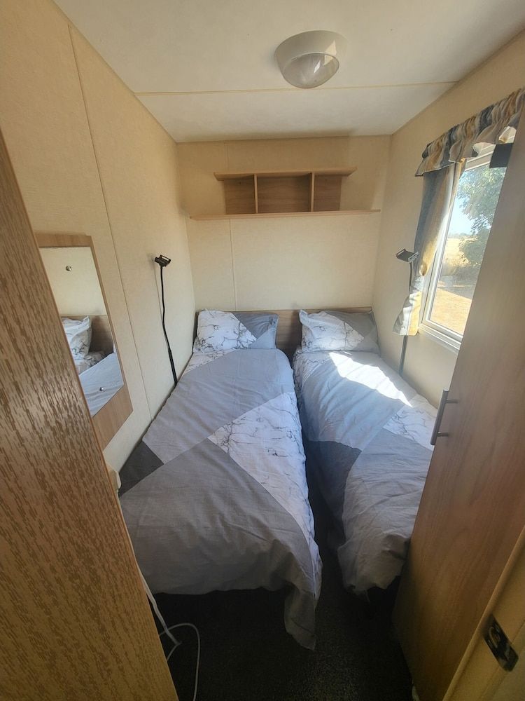 Warm and Snuggly 8-berth Static in Essex 2