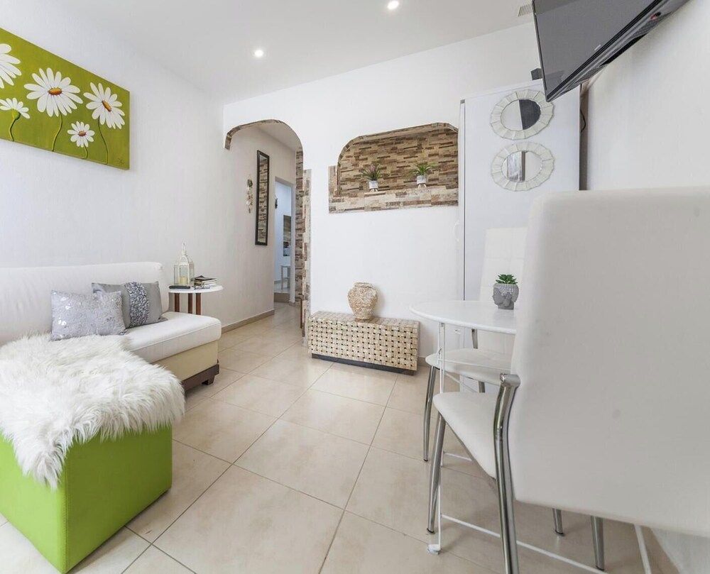 A40 - Castle Arch Apartment 1
