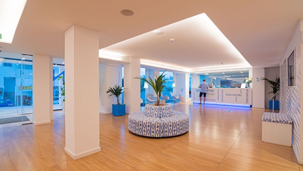 Hotel Negresco - Adults Only 2