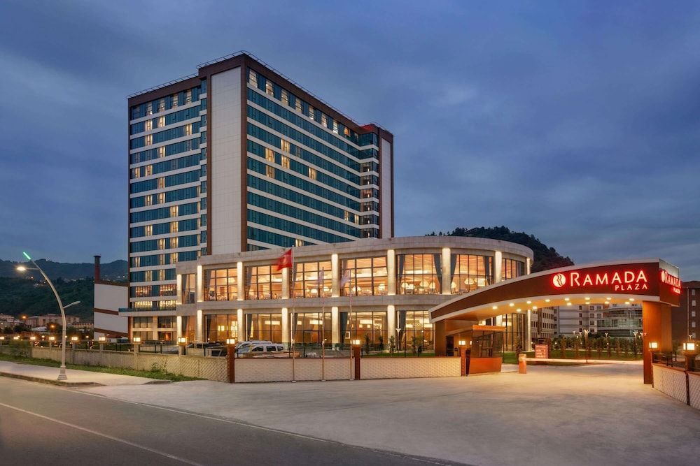 Ramada Plaza by Wyndham Rize 1
