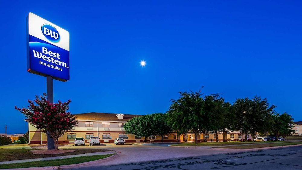 Best Western Inn & Suites 1