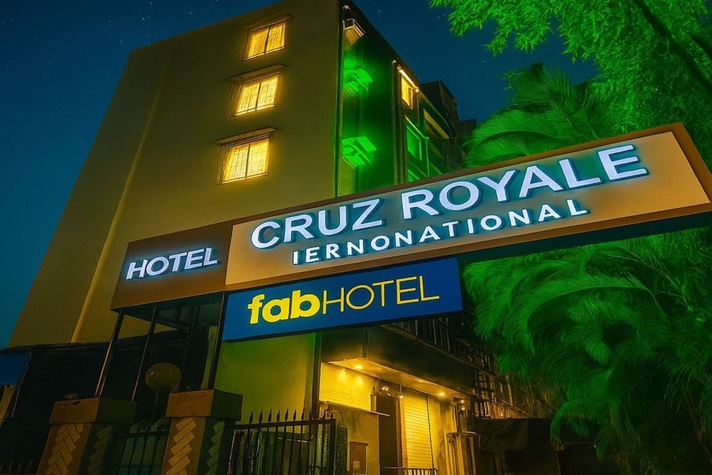Fabhotel Cruz Royale 1