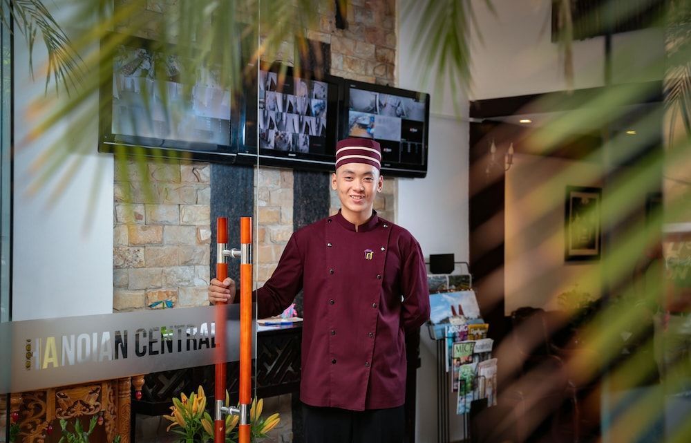Hanoian Central Hotel & Spa 2
