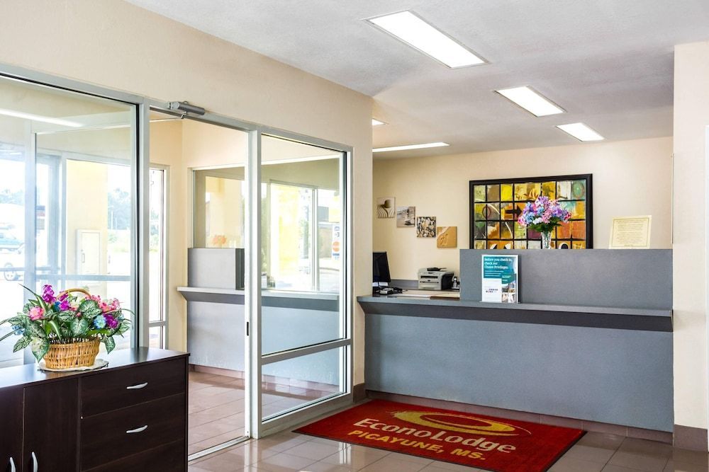 Econo Lodge Picayune 2