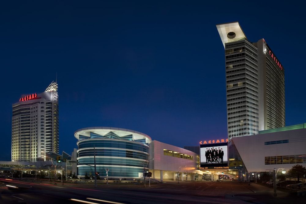 Caesars Windsor Hotel & Casino - A Caesars Rewards Destination 1