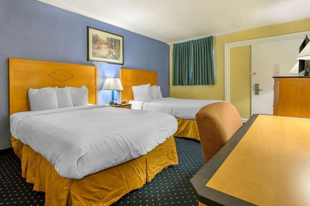 AIRE Hotel Hershey Lebanon 1