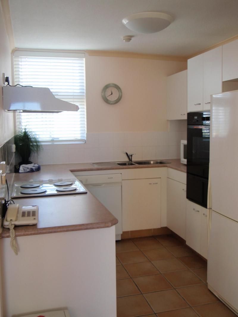 Grosvenor Beachfront Apartments Surfers Paradise 1