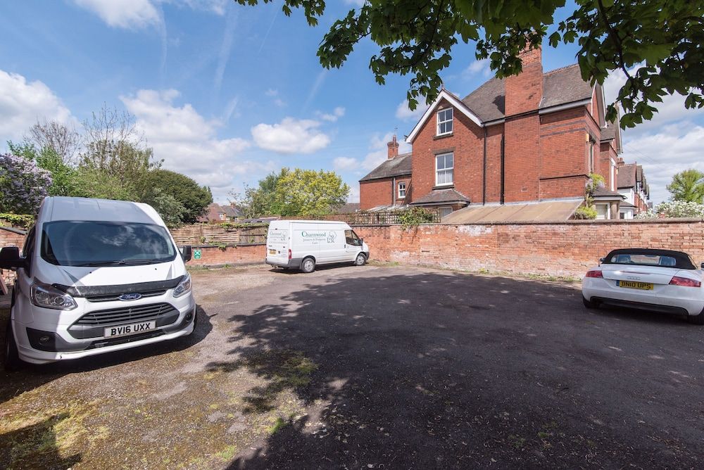The Linden Leaf Rooms with free car parking 1