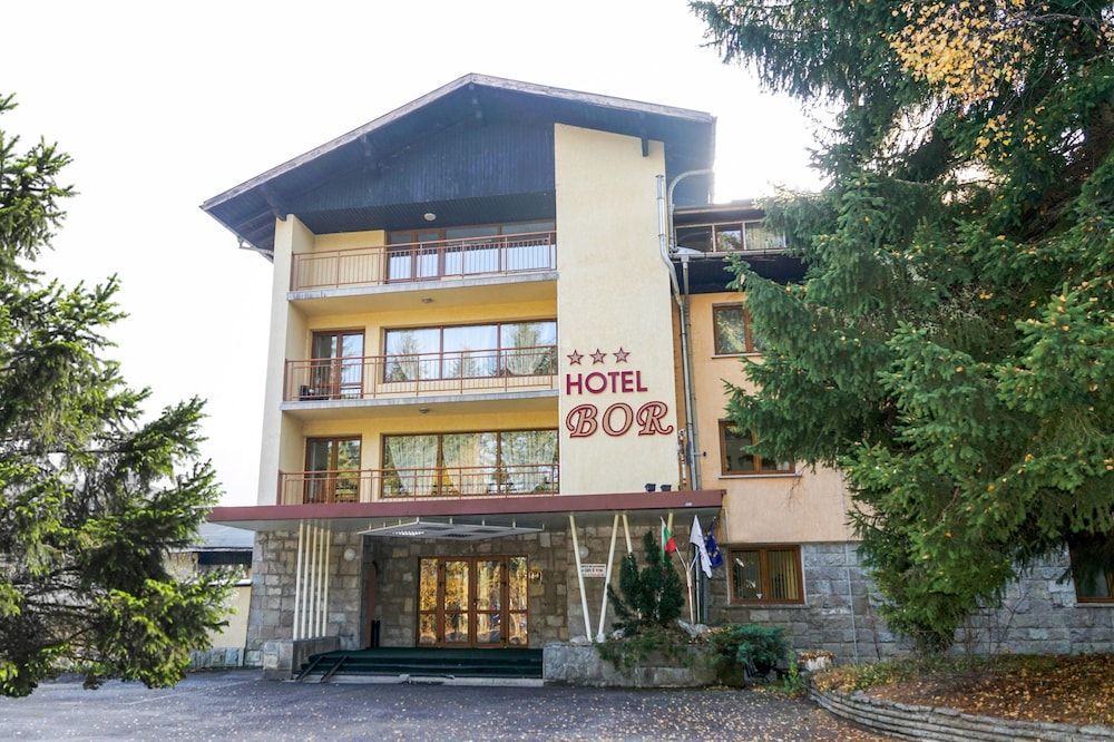 Hotel Bor 1