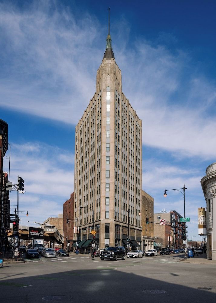 The Robey, Chicago, a Member of Design Hotels 1