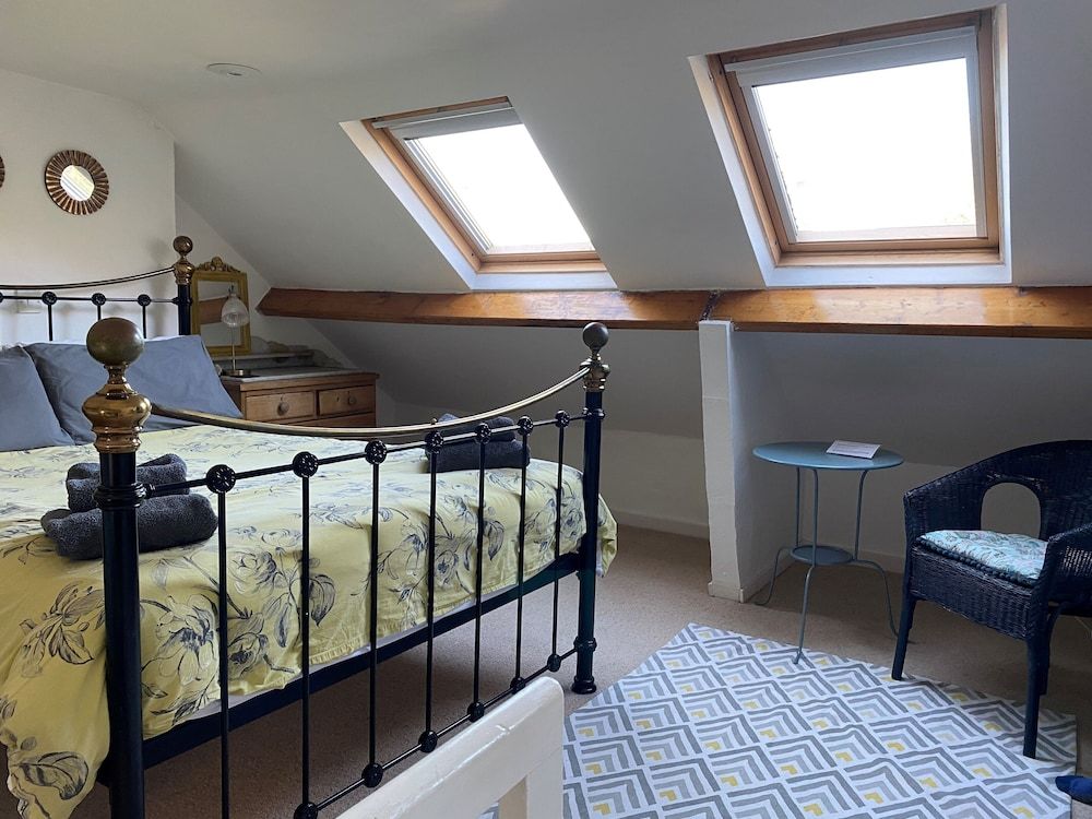 Demeter Cottage 2