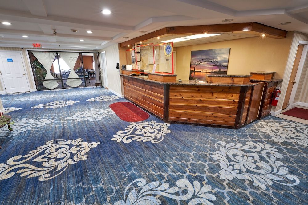 Ambassador Inn and Suites 2