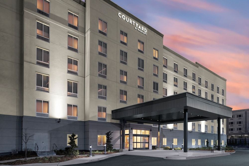 Courtyard by Marriott Seattle SeaTac Airport 1