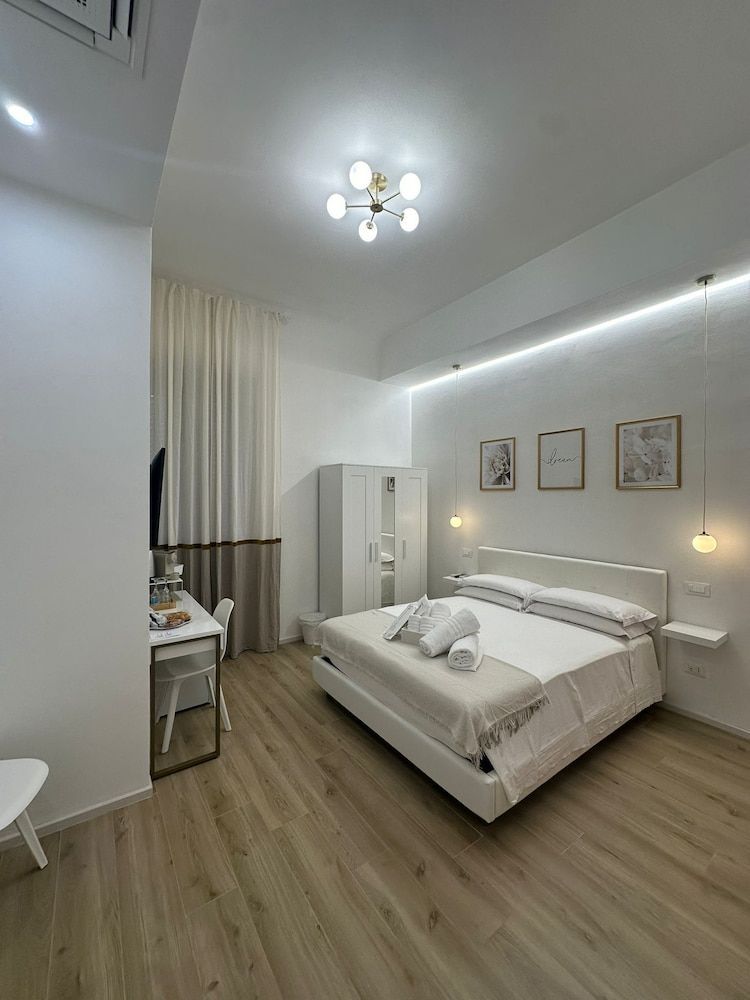 Center Rooms La Spezia 1