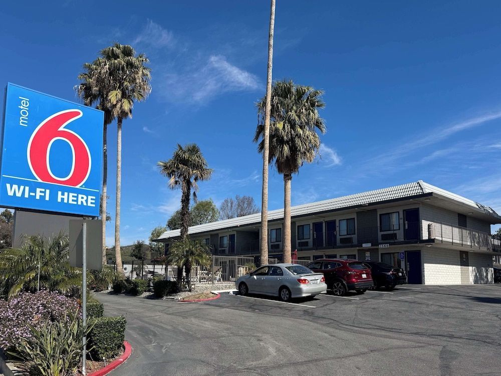 Motel 6 Simi Valley, CA 1