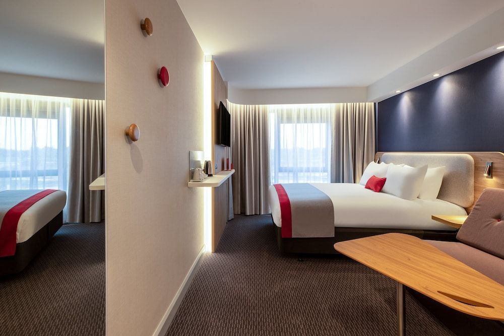 Holiday Inn Express CAMBRIDGE WEST - CAMBOURNE by IHG 1