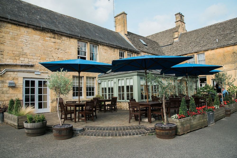 Noel Arms - "A Bespoke Hotel" 1