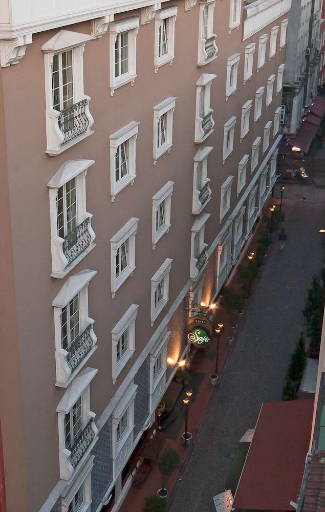 Hotel Sapphire 1