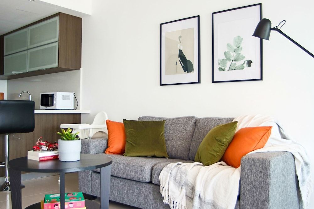 Phaedrus Living: Seaside Luxury Flat Lighthouse 53 1