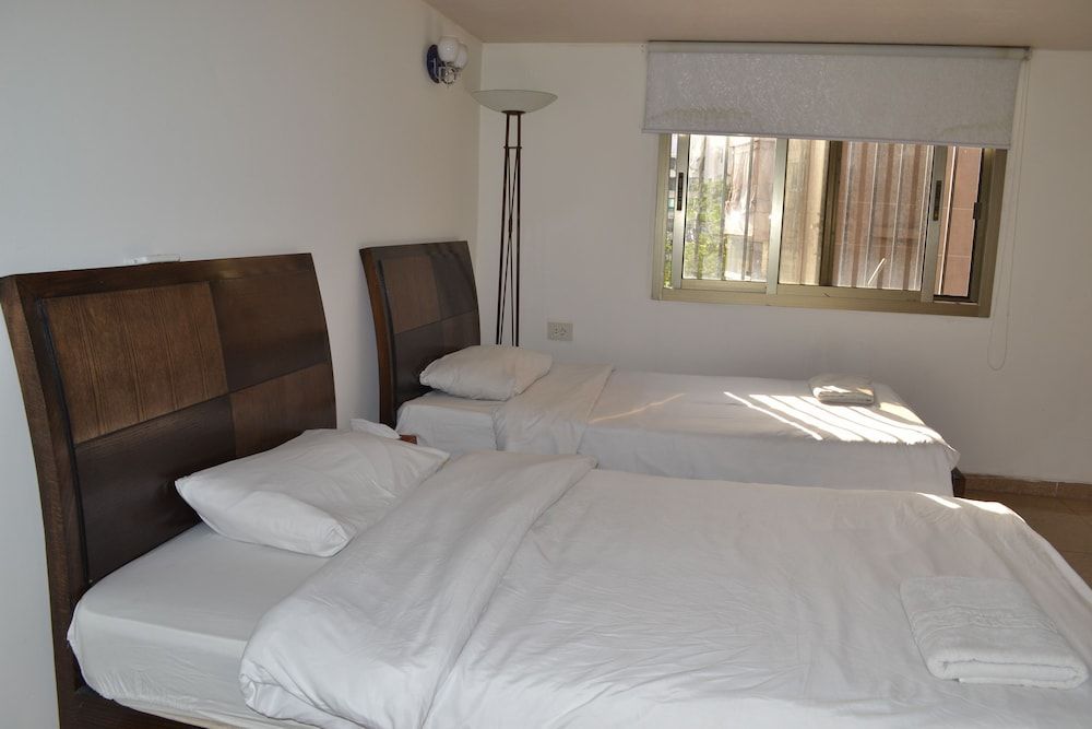 Silver Apartments 2