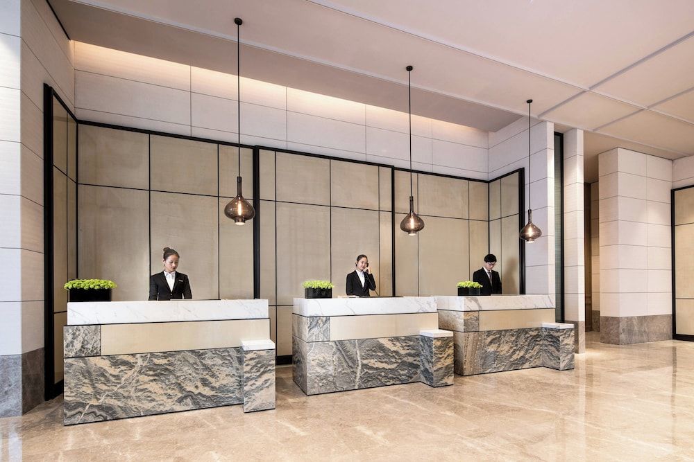 Courtyard by Marriott Shanghai Hongqiao 2