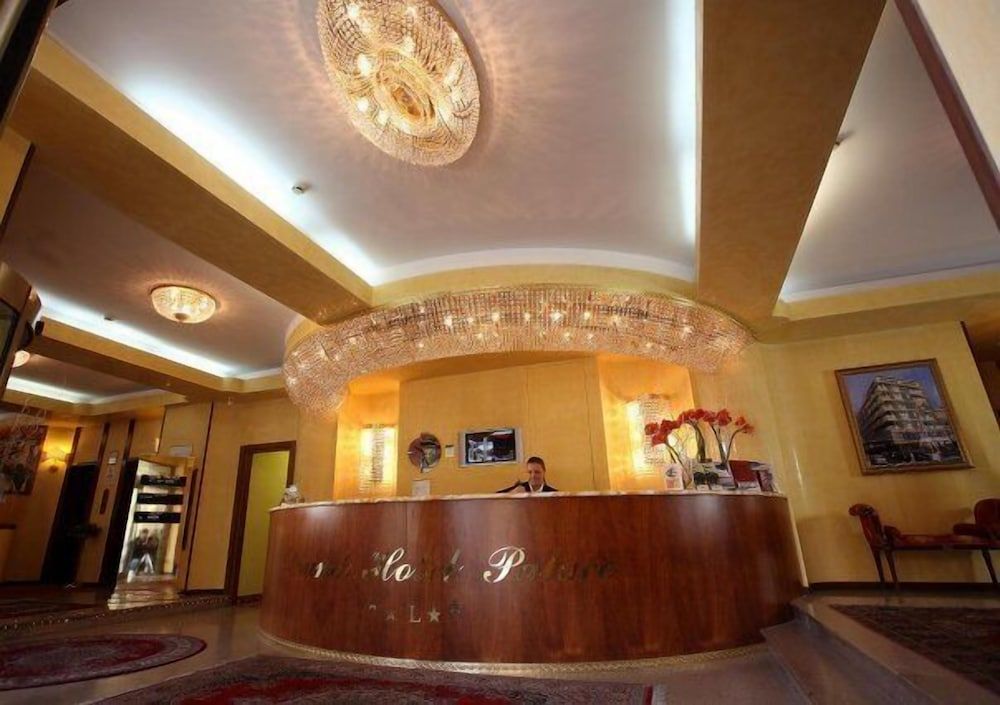 Hotel Palace 2