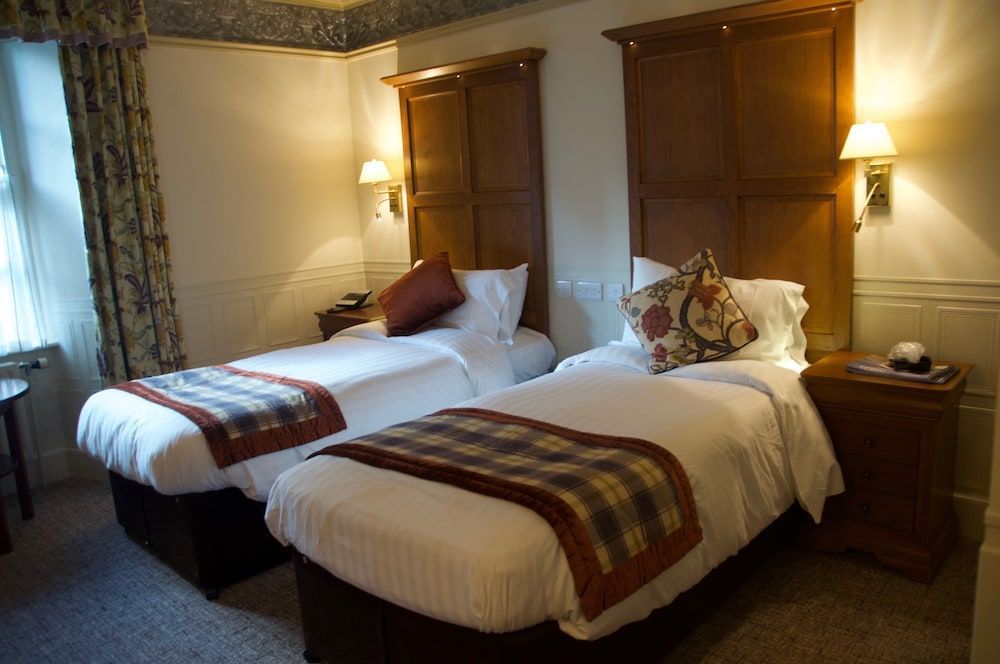 Royal Oak Hotel 2